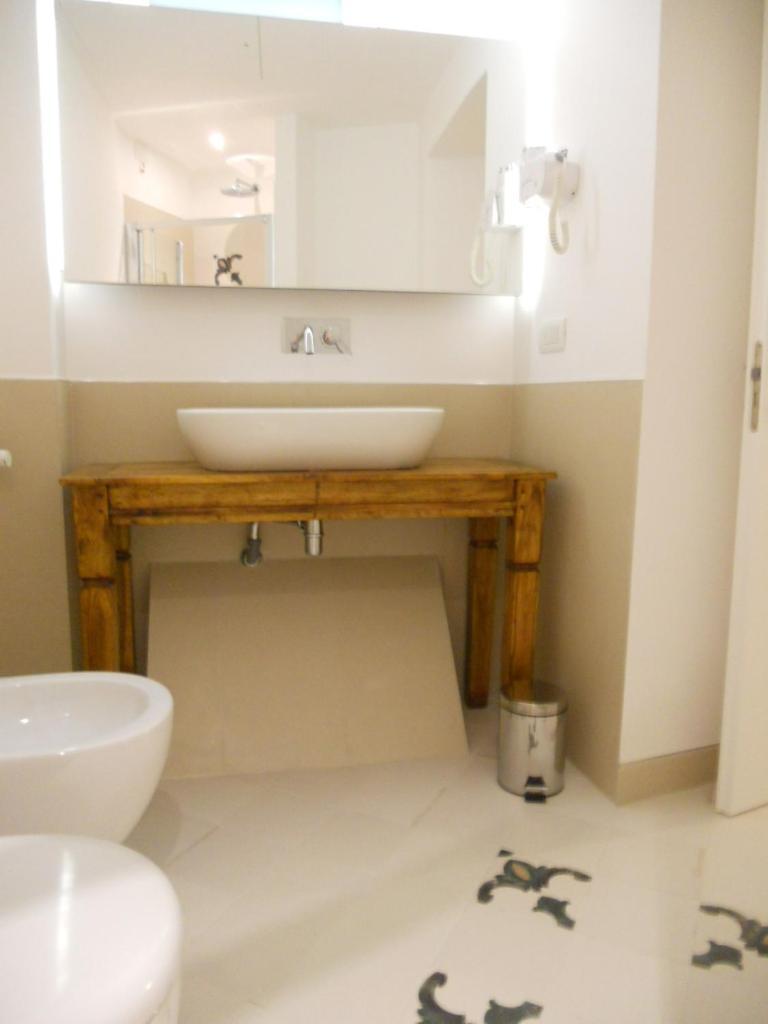 Arco' B&B Trani Cattedrale Eksteriør billede